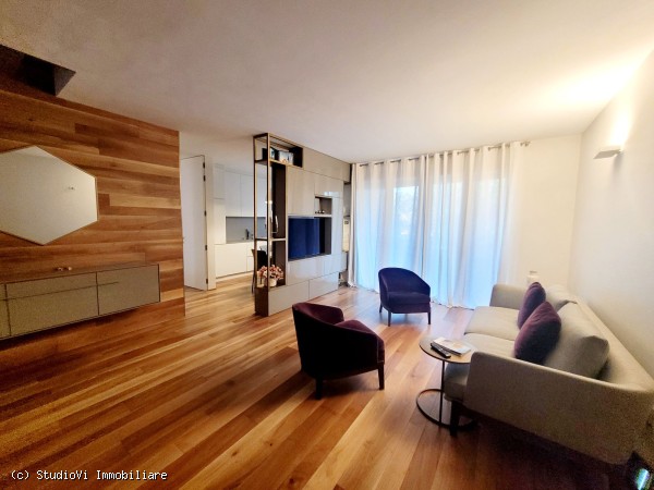 ATTICO 5 LOCALI CON TERRAZZO ATTICO 5 LOCALI CON TERRAZZO