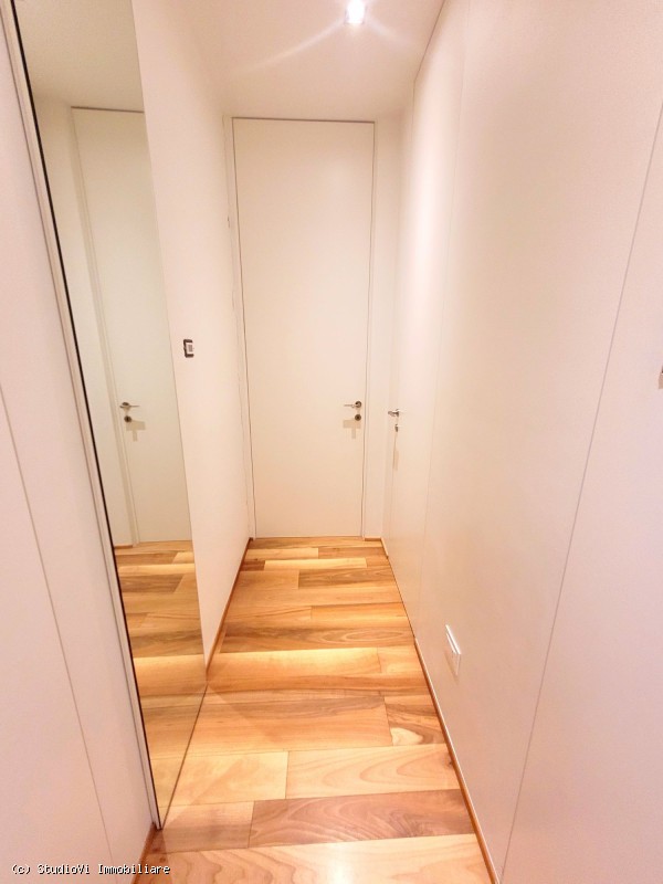 ATTICO 5 LOCALI CON TERRAZZO ATTICO 5 LOCALI CON TERRAZZO