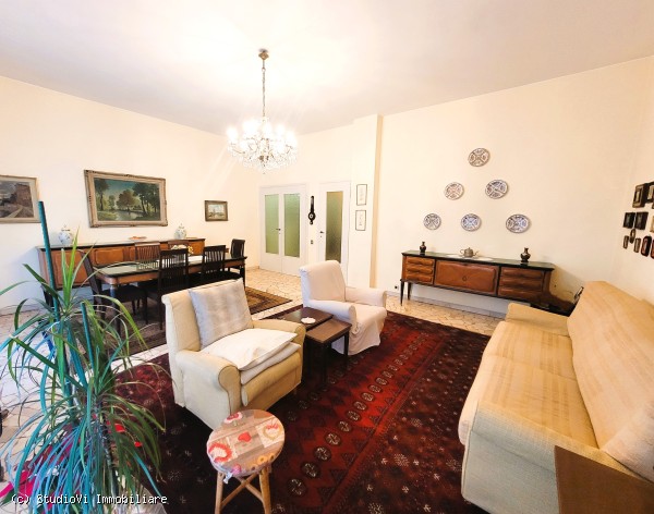 4 LOCALI VIA GOLDONI