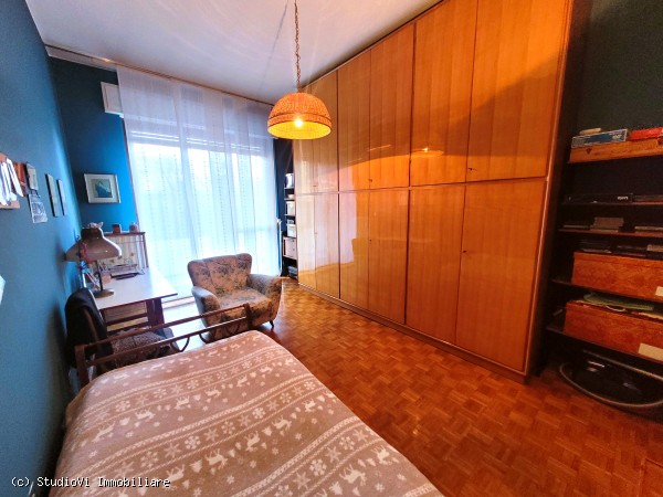 4 LOCALI VIA GOLDONI