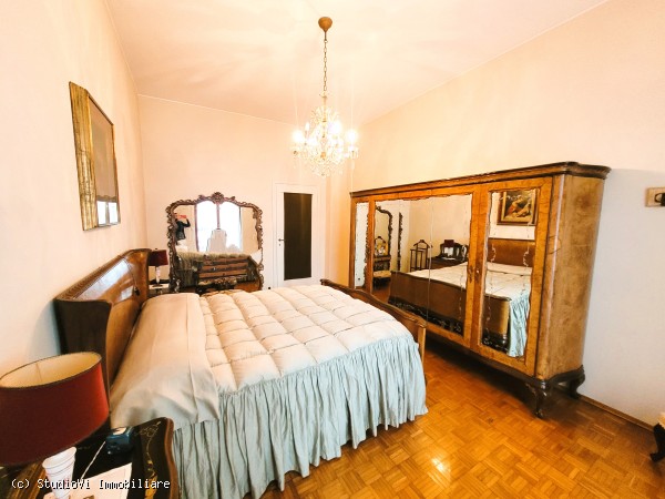 4 LOCALI VIA GOLDONI