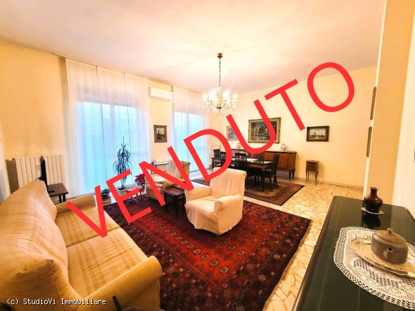 4 LOCALI VIA GOLDONI